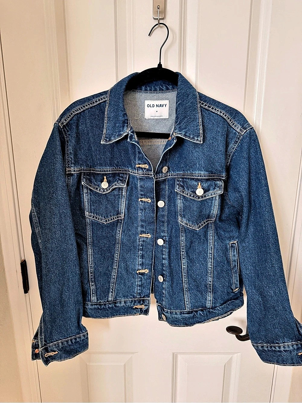 Old Navy Classic Jean Jacket Denim Jacket in Blue Medium